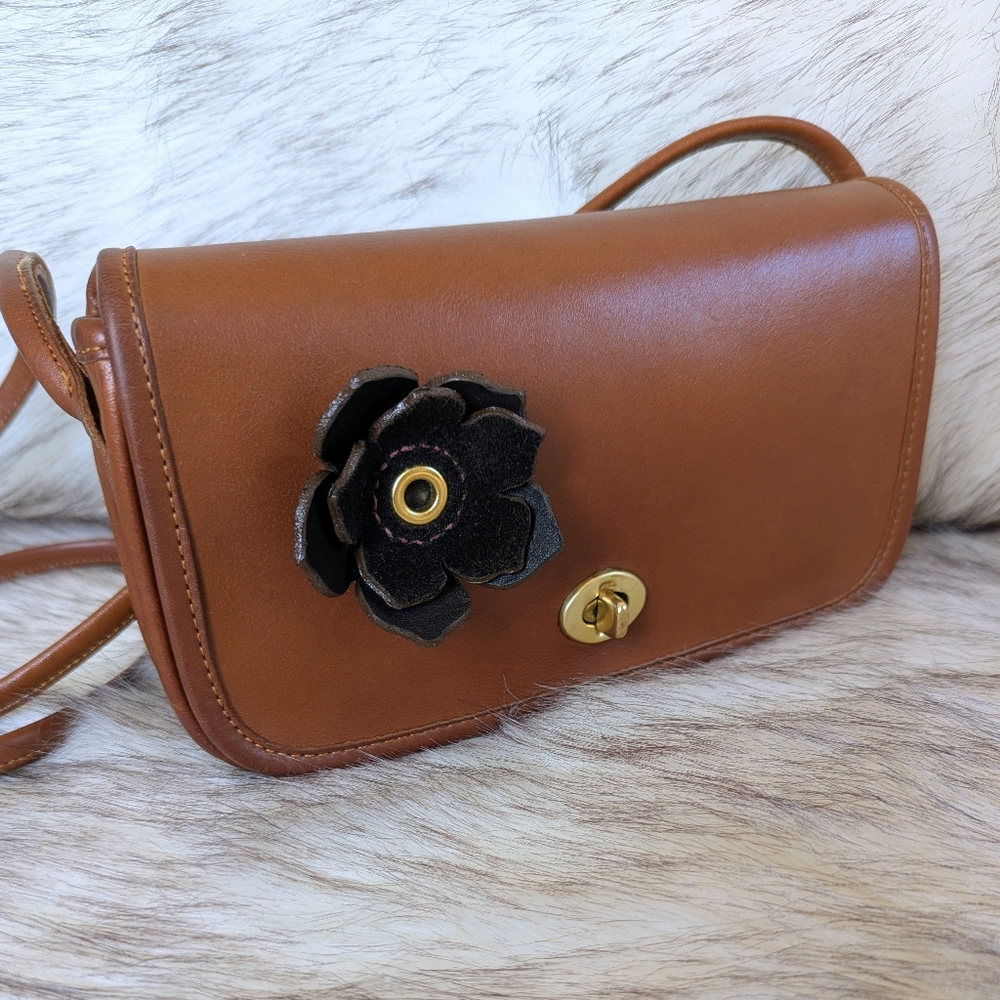 One of a Kind Vintage Coach Dinky - Picture 3 of 14